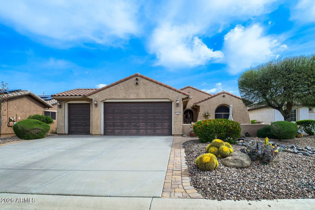 6738 W WILLOW Way, Florence, AZ 85132