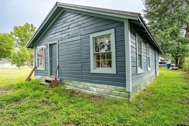 306 Dorothy Street, Jacksonville, TX 75766
