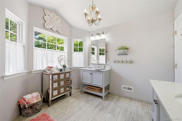 132 Willow Wood Drive, Oakdale, NY 11769