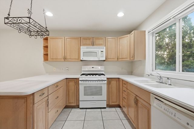 196 Algonquin Trail 196, Ashland, MA 01721