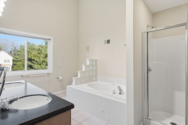 196 Algonquin Trail 196, Ashland, MA 01721