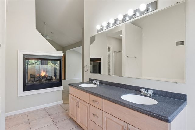 196 Algonquin Trail 196, Ashland, MA 01721