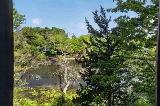 30R Morses Pond Road, Wellesley, MA 02428