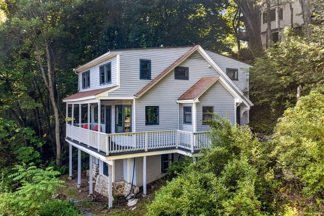 30R Morses Pond Road, Wellesley, MA 02428