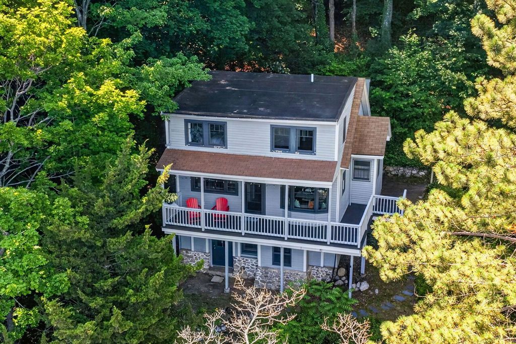 30R Morses Pond Road, Wellesley, MA 02428