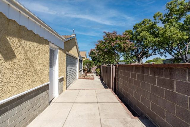 1701 N Naomi, Burbank, CA 91505