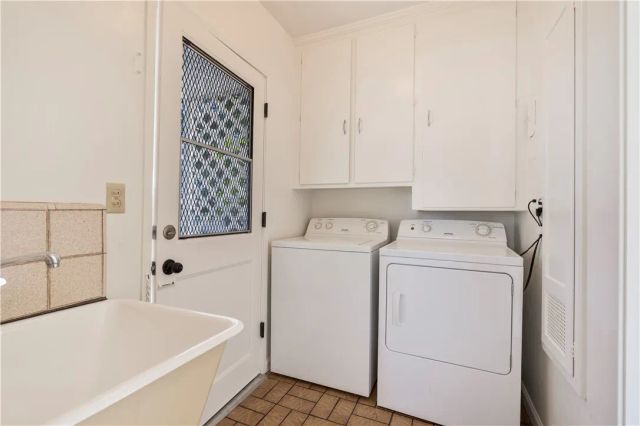 1701 N Naomi, Burbank, CA 91505