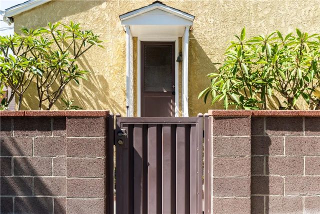 1701 N Naomi, Burbank, CA 91505