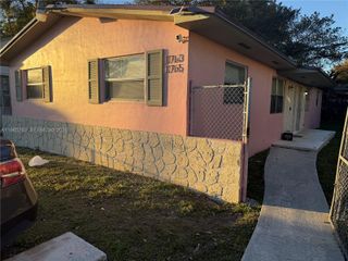 1763 NW 45th St 1765, Miami, FL 33142