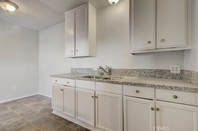 2122 E 10th Street, Long Beach, CA 90804