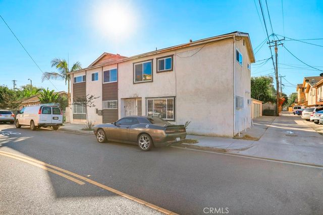 2122 E 10th Street, Long Beach, CA 90804