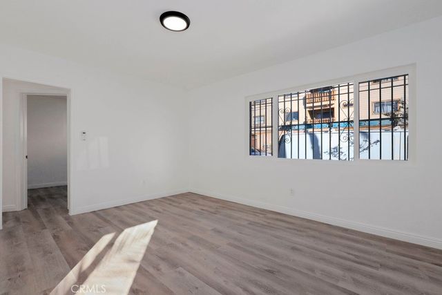 2122 E 10th Street, Long Beach, CA 90804
