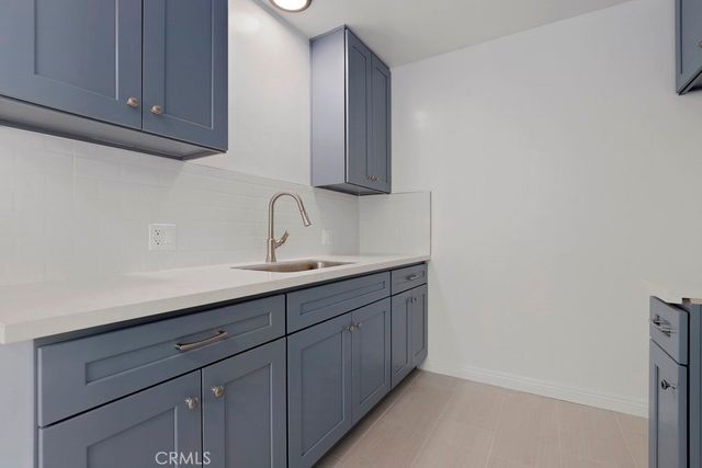 2122 E 10th Street, Long Beach, CA 90804