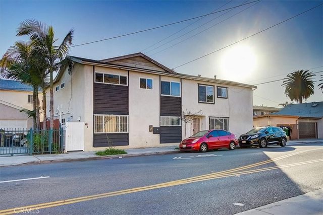 2122 E 10th Street, Long Beach, CA 90804