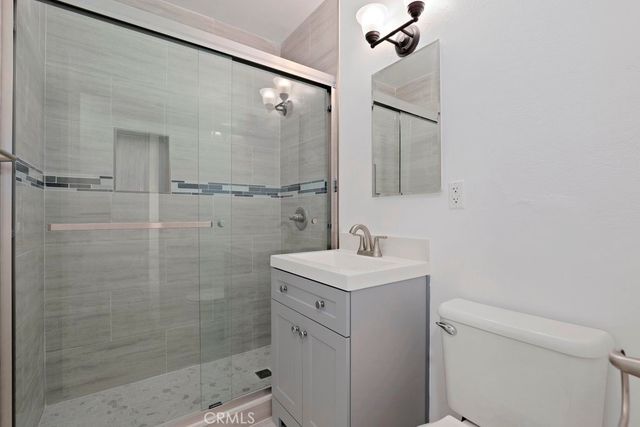 2122 E 10th Street, Long Beach, CA 90804