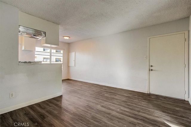 2122 E 10th Street, Long Beach, CA 90804