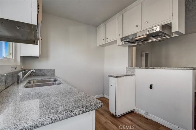 2122 E 10th Street, Long Beach, CA 90804