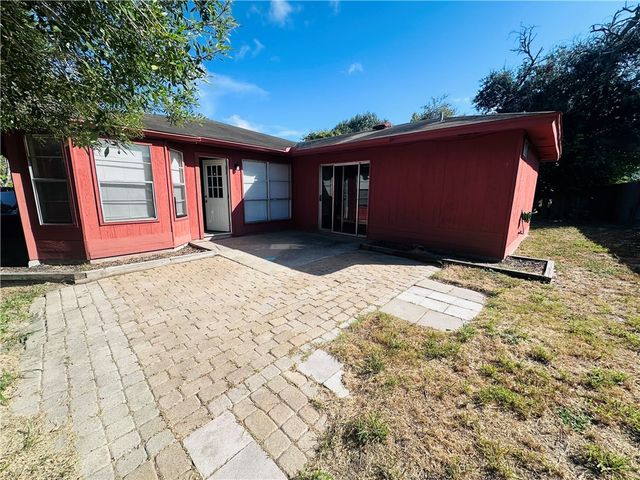 862 Siskin Cir, Corpus Christi, TX 78418