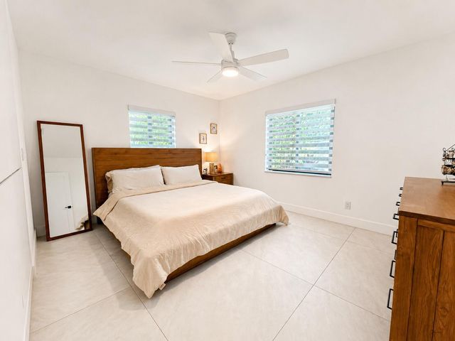 13231 NW 1st Avenue, Miami, FL 33168