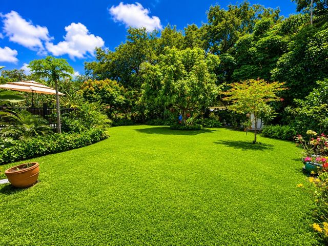 13231 NW 1st Avenue, Miami, FL 33168