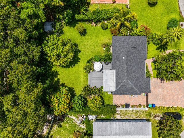 13231 NW 1st Avenue, Miami, FL 33168