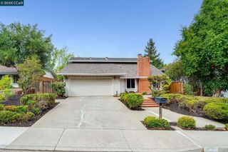 4695 S Larwin Ave, Concord, CA 94521