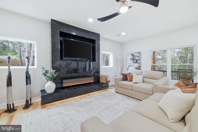 1034 GREENVIEW, Basye, VA 22810