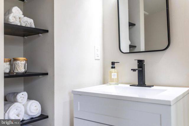 1034 GREENVIEW, Basye, VA 22810