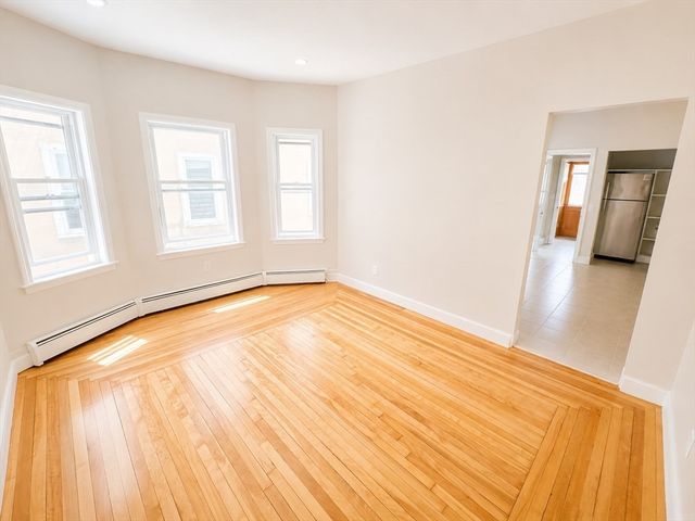 111 Hillsdale Rd 1, Somerville, MA 02144