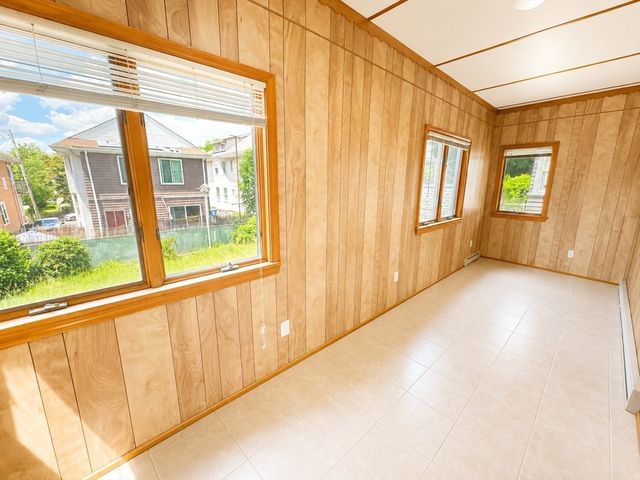 111 Hillsdale Rd 1, Somerville, MA 02144