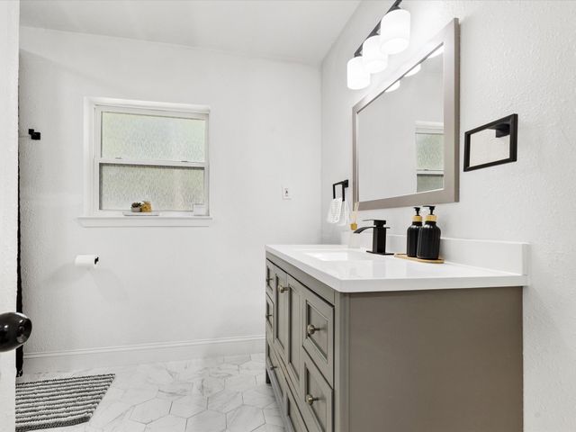 3805 Kimberly Lane, Fort Worth, TX 76133