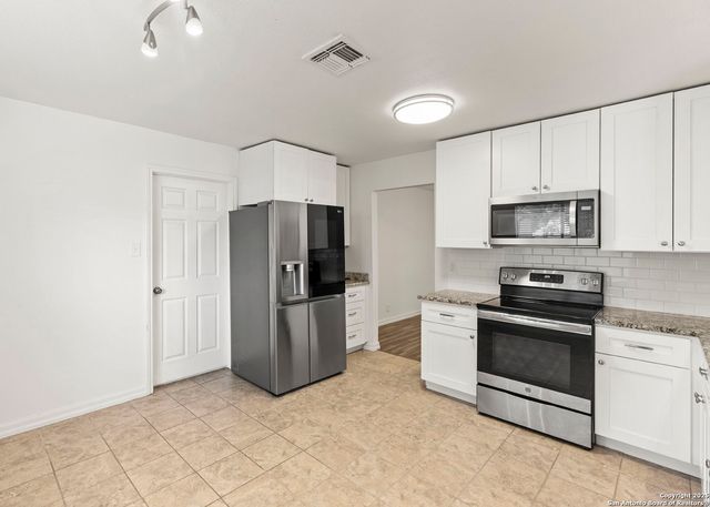 4602 Oak Climb, San Antonio, TX 78217