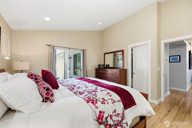 2253 McDonald Avenue, Dupont, WA 98327