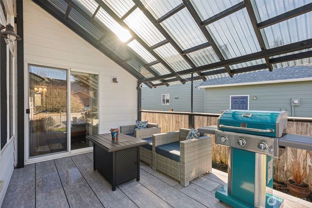 2253 McDonald Avenue, Dupont, WA 98327