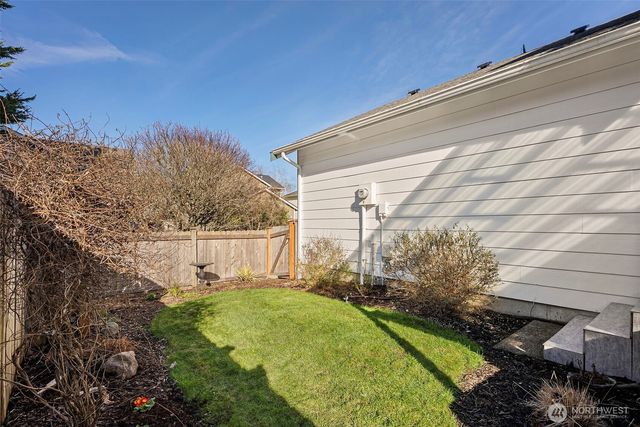 2253 McDonald Avenue, Dupont, WA 98327