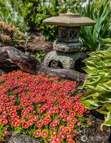 2253 McDonald Avenue, Dupont, WA 98327