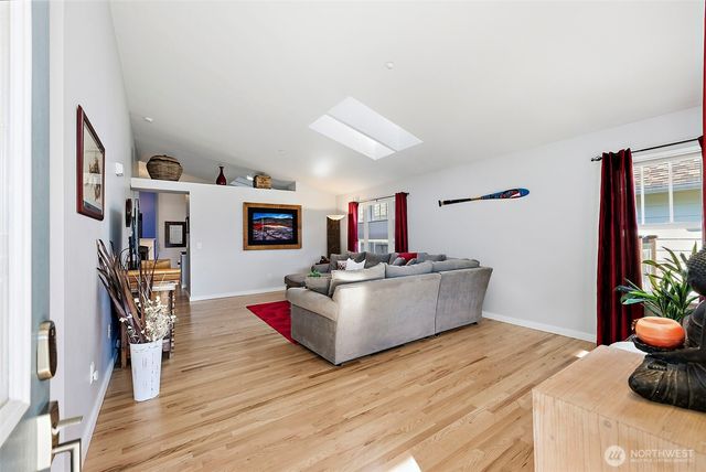 2253 McDonald Avenue, Dupont, WA 98327