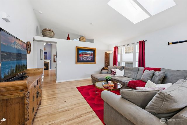 2253 McDonald Avenue, Dupont, WA 98327