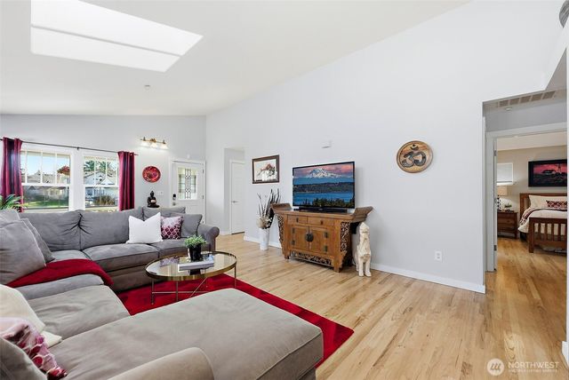 2253 McDonald Avenue, Dupont, WA 98327