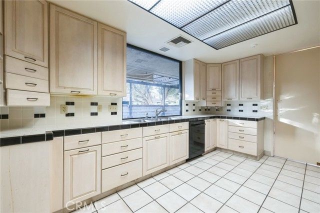 1 Radcliff Court, Rancho Mirage, CA 92270