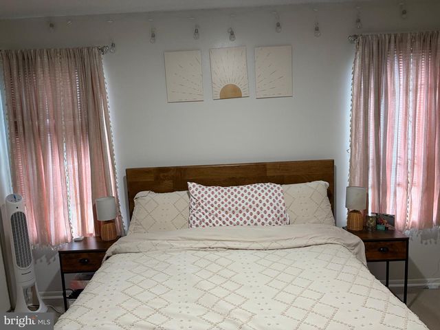 4403B ABERDEEN DR, Mount Laurel, NJ 08054