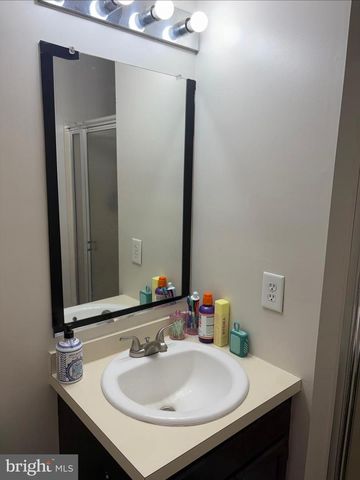4403B ABERDEEN DR, Mount Laurel, NJ 08054