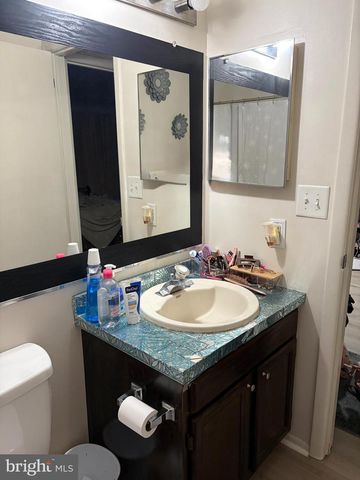 4403B ABERDEEN DR, Mount Laurel, NJ 08054