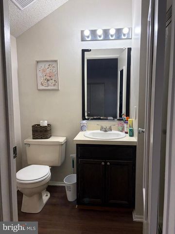 4403B ABERDEEN DR, Mount Laurel, NJ 08054