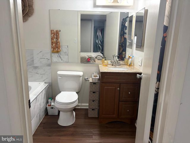 4403B ABERDEEN DR, Mount Laurel, NJ 08054