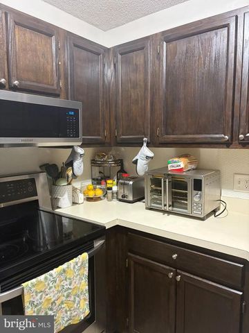 4403B ABERDEEN DR, Mount Laurel, NJ 08054