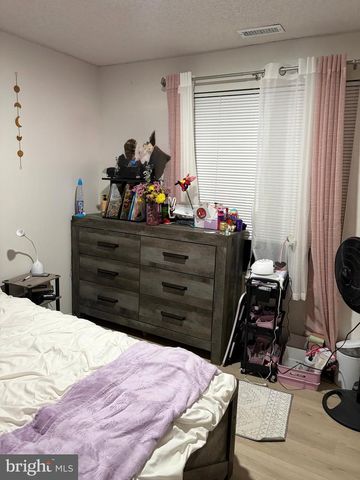 4403B ABERDEEN DR, Mount Laurel, NJ 08054