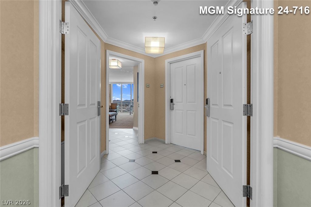 135 East Harmon Avenue 2416, Las Vegas, NV 89109 — photo 3