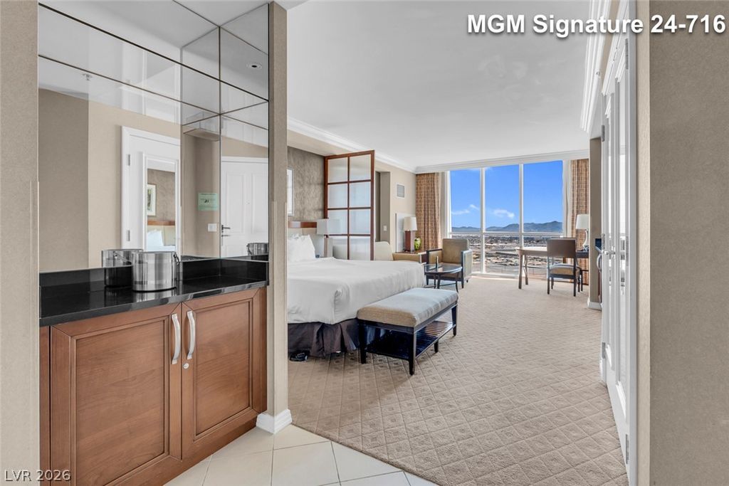 135 East Harmon Avenue 2416, Las Vegas, NV 89109 — photo 4