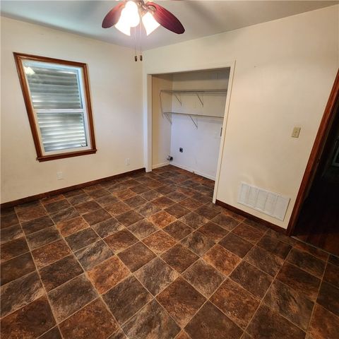 1446 Annapolis Dr, Corpus Christi, TX 78415